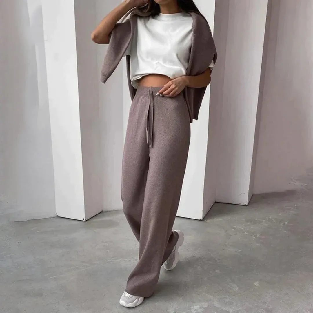 Cashmere sets for women - stylish and comfortable