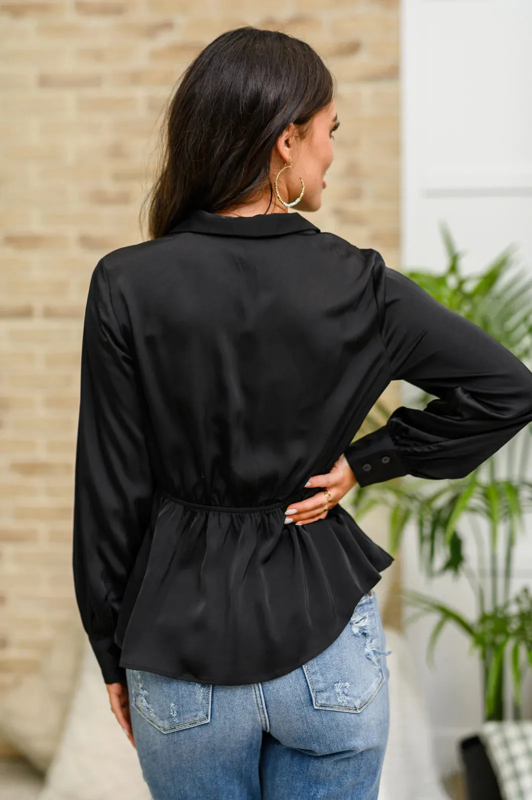 Little Love Songs Blouse in Sleek Black
