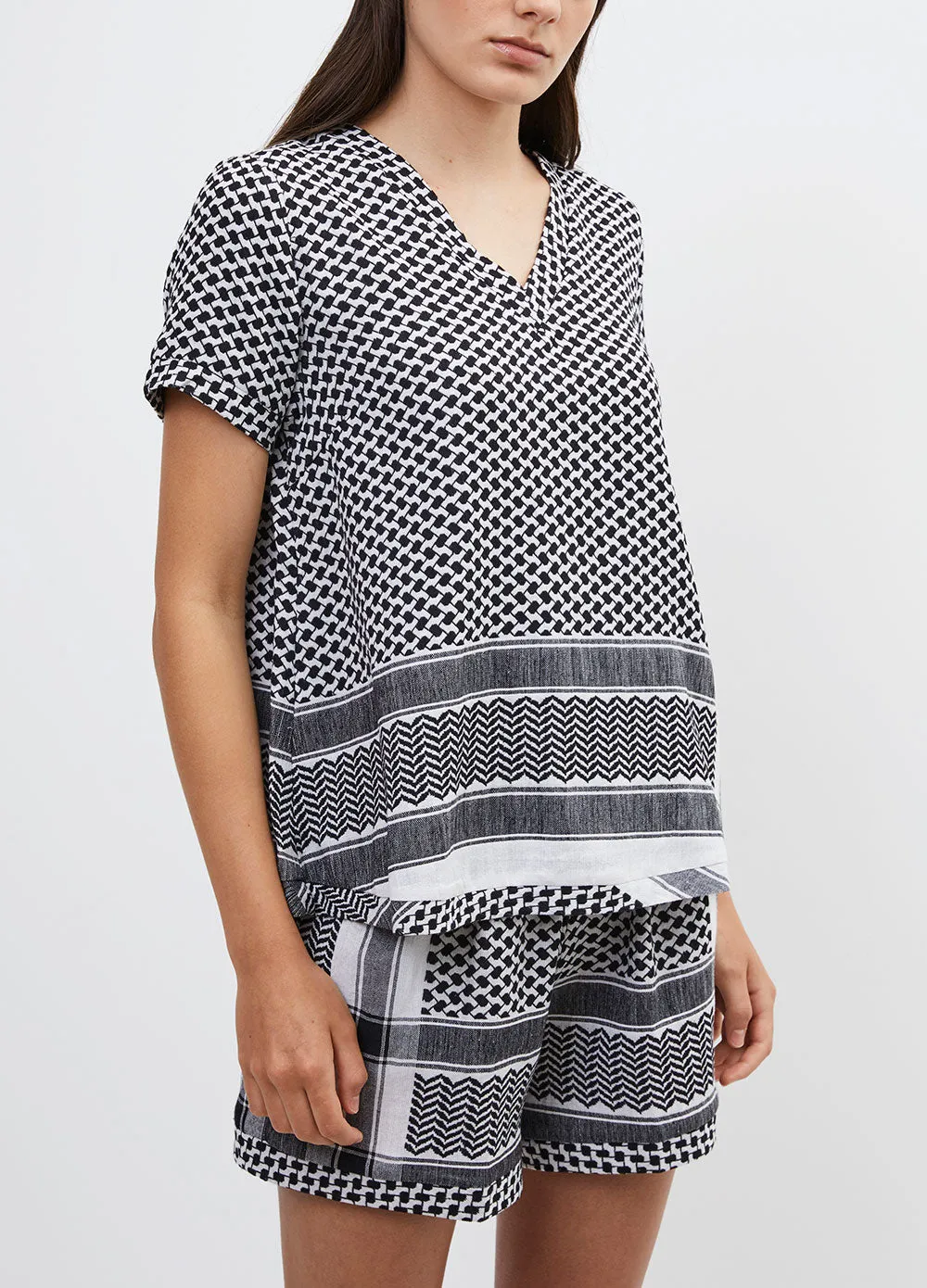V Short-sleeve Shirt